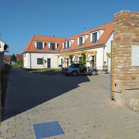 Vila Vlastovka Bulhary Exteriér fotografie