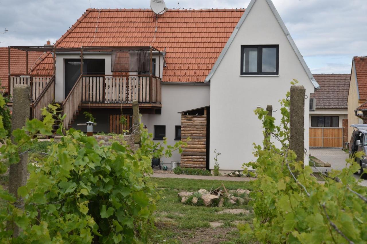 Vila Vlastovka Bulhary Exteriér fotografie